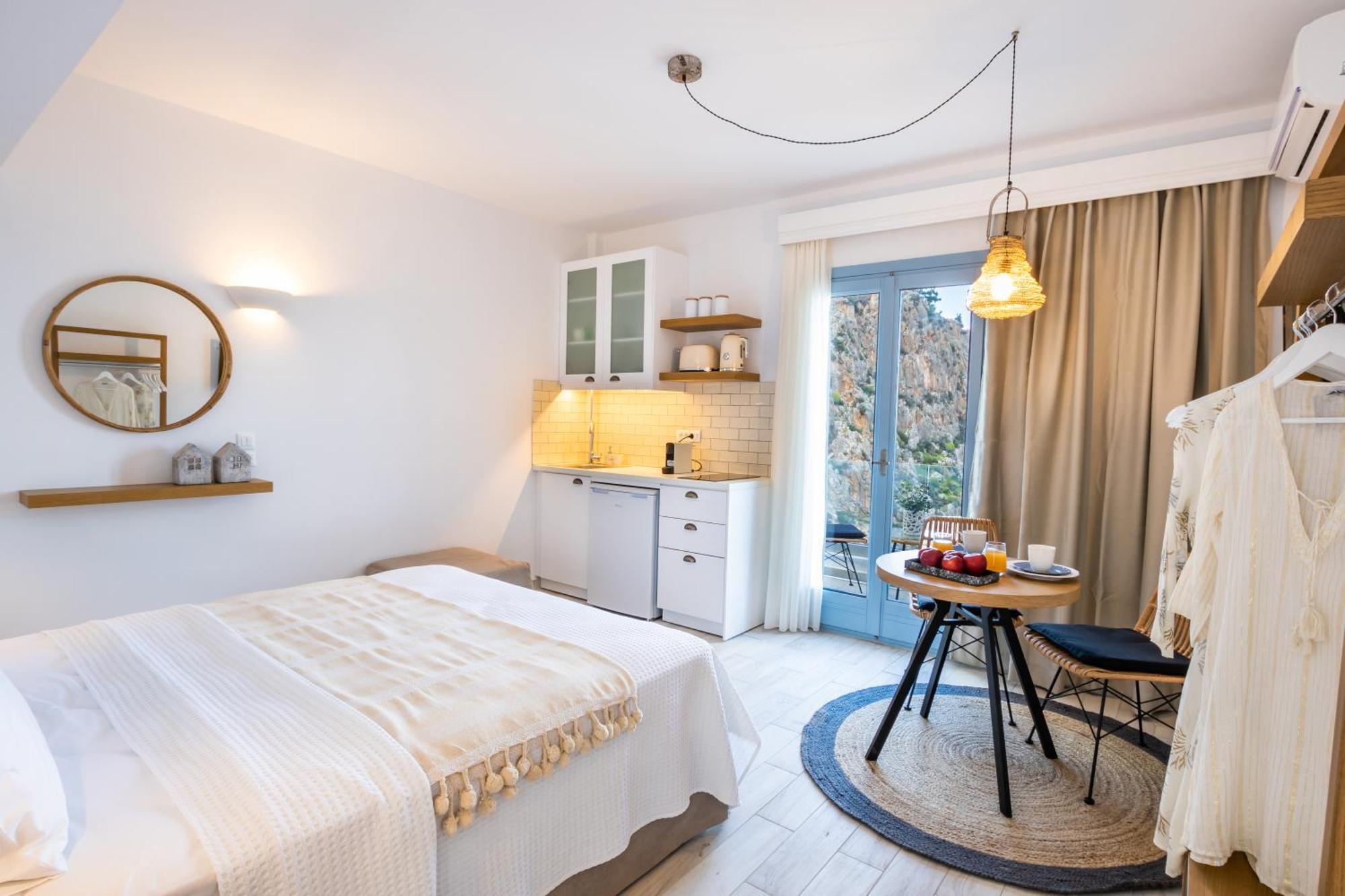 Yploui Suites Karpathos Extérieur photo
