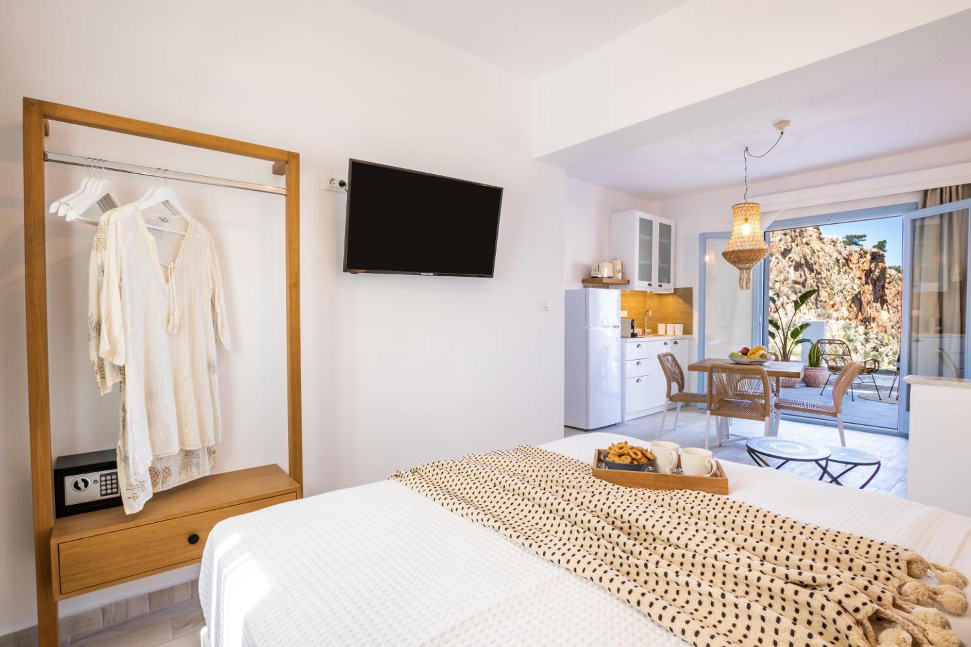 Yploui Suites Karpathos Extérieur photo
